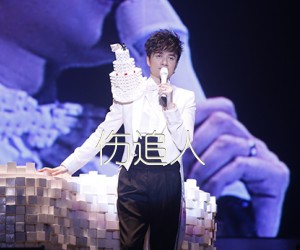 《伤追人吉他谱》_古巨基_未知调_吉他图片谱1张