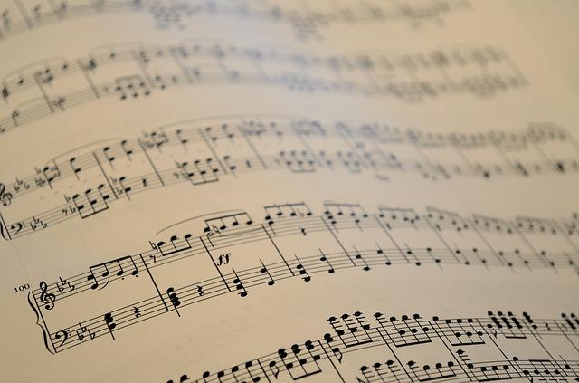 小提琴香山红叶小提琴版高清图片简谱完整版
曲子www.qupuw.com